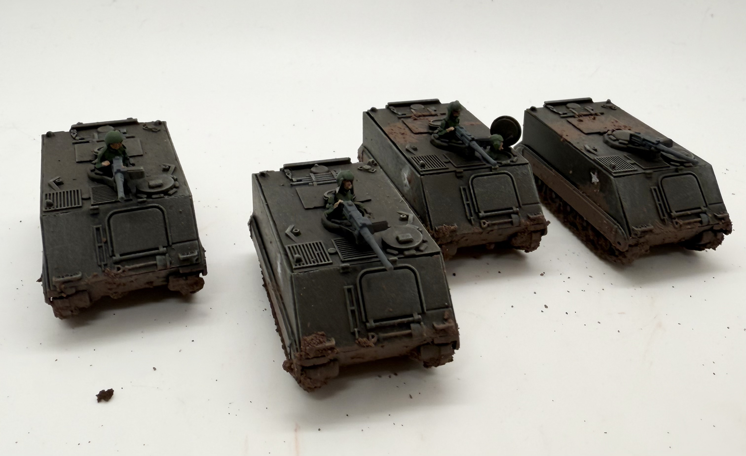 M113